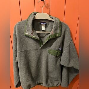 Patagonia Gray Fleece with Green Trim